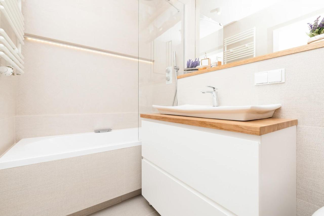 Klimatyczny Apartament W Centrum Gdanska Екстериор снимка